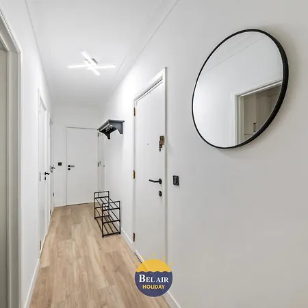 Διαμέρισμα Comfortable And Centrally Located Near The Sea T143 *